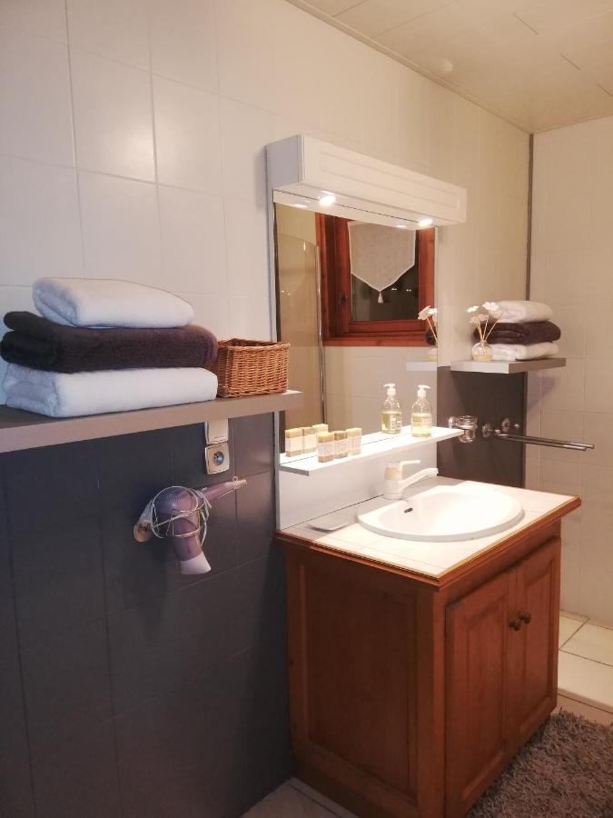 Chambres En Chalet Petit Dejeuner Inclus La Cote d'Arbroz Екстер'єр фото