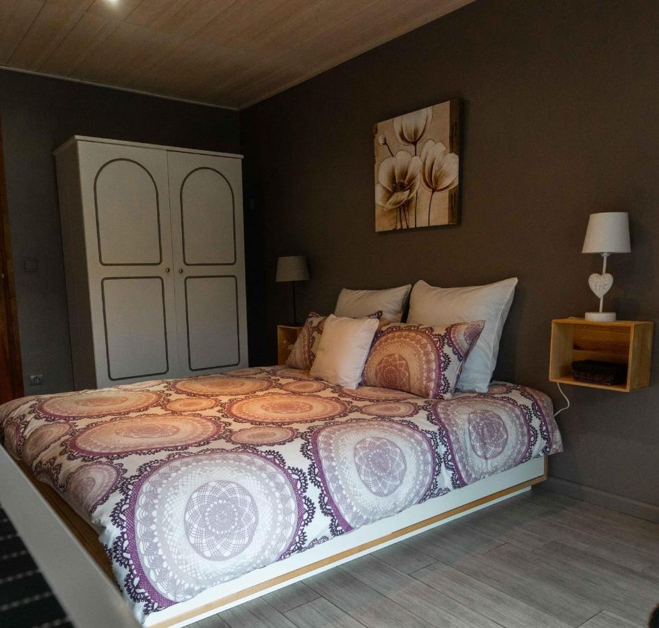 Chambres En Chalet Petit Dejeuner Inclus La Cote d'Arbroz Екстер'єр фото